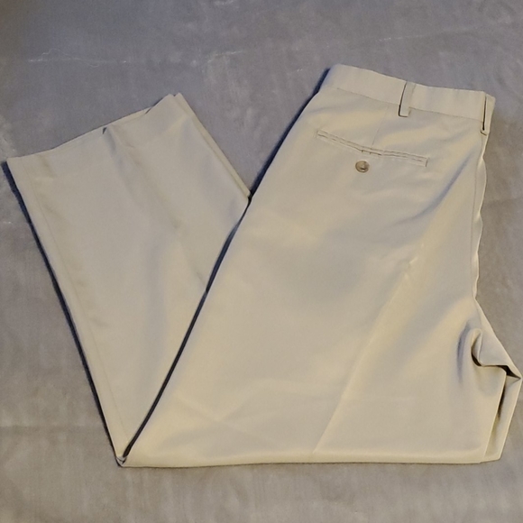 Dockers Other - GUC Mens Cream Dockers Premium Pants Size  30× 30